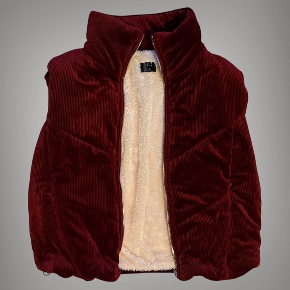 ♥️ BBJ Small Corduroy Sherpa Fleece Lined Burgandy Vest ADORABLE - Picture 10 of 11